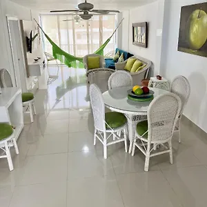 En El Rodadero, Confortable Y Amplio, Con Vista Al Mar, A 80mt De La Playa, Delamar Apartmet Apartamento